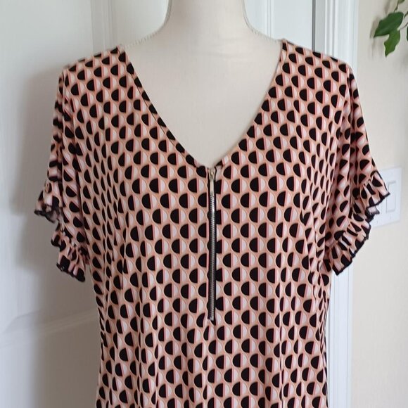 EUC! NY Collection Woman Geometric Blouse Size 2X - Picture 2 of 7